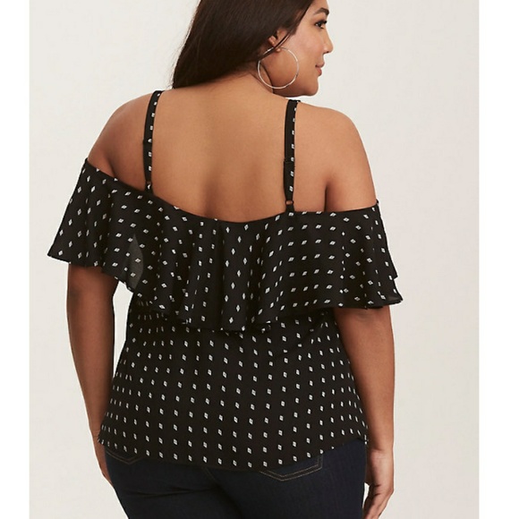 💜 NWOT Torrid Sexy Blouse💜 - Picture 3 of 3